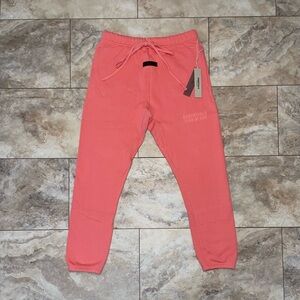 Fear of God Essentials Sweatpant Coral Size Medium